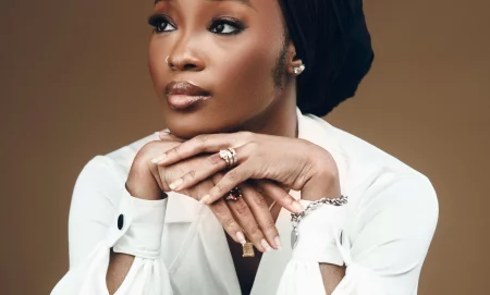 Модни икони 2025: Стилове на известни личности